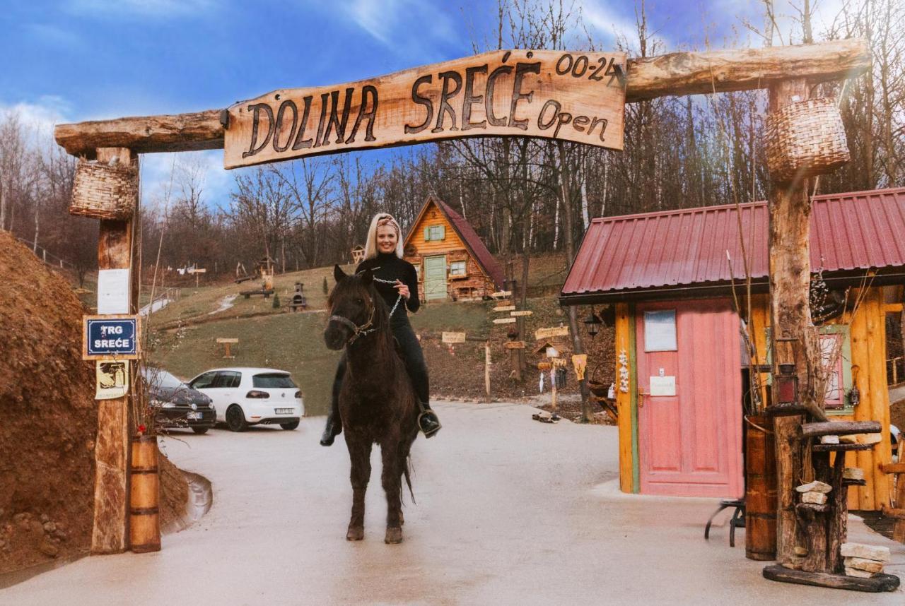 Etno Village Dolina Srece * Vitez